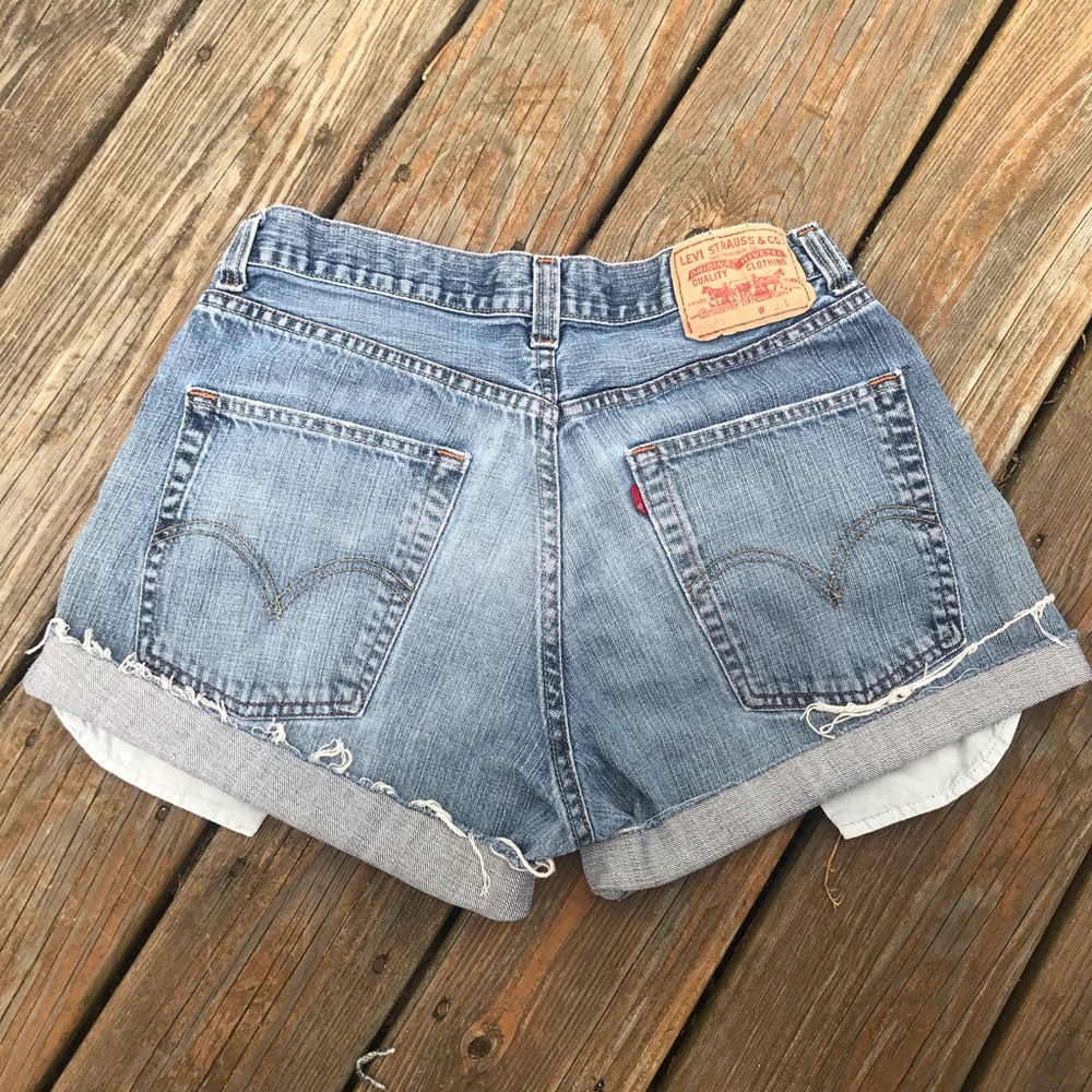 Levi cutoff shorts - Picture 4 of 4